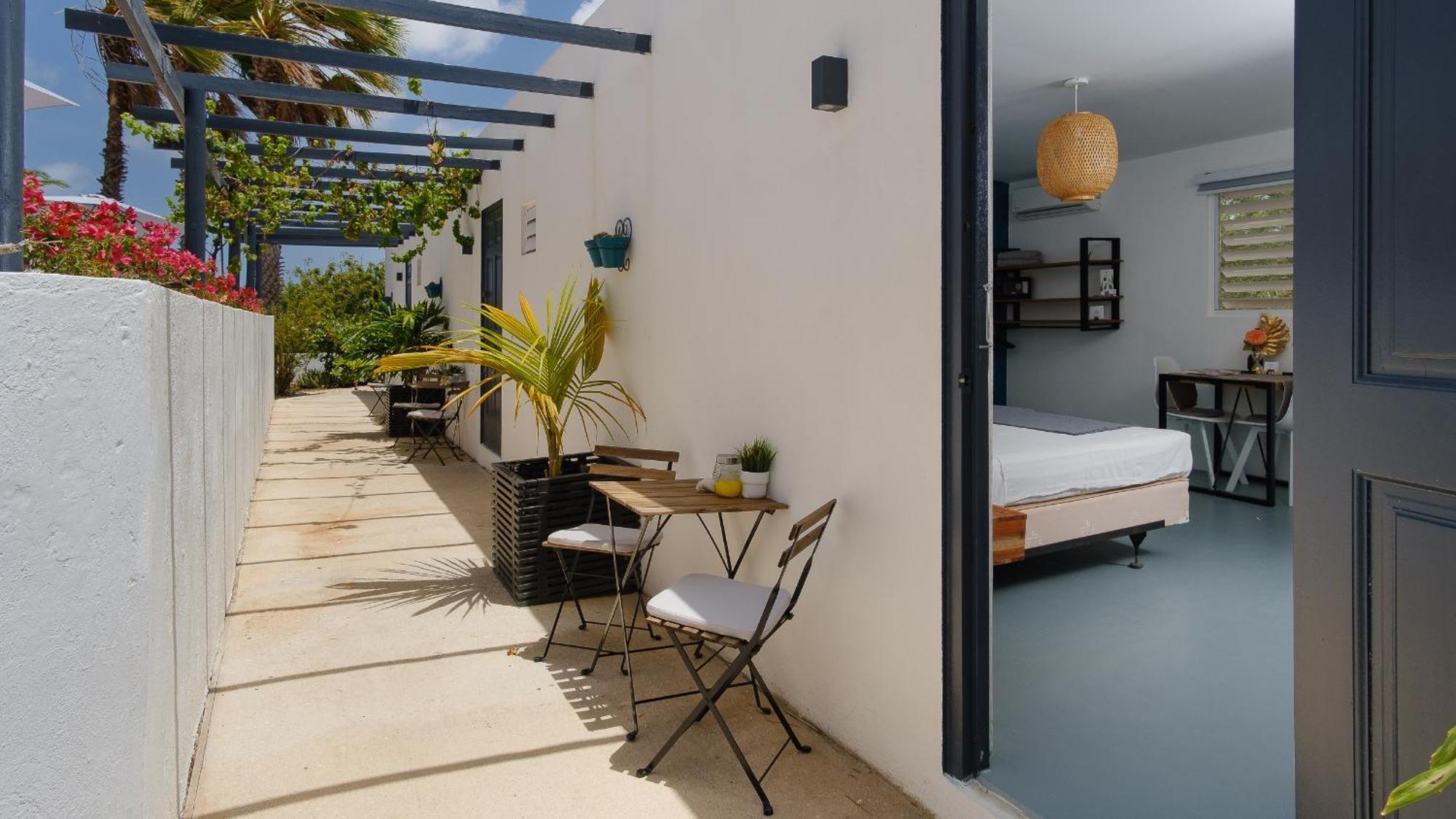 Saint Joris A Tiny Boutique Resort Віллемстад Екстер'єр фото